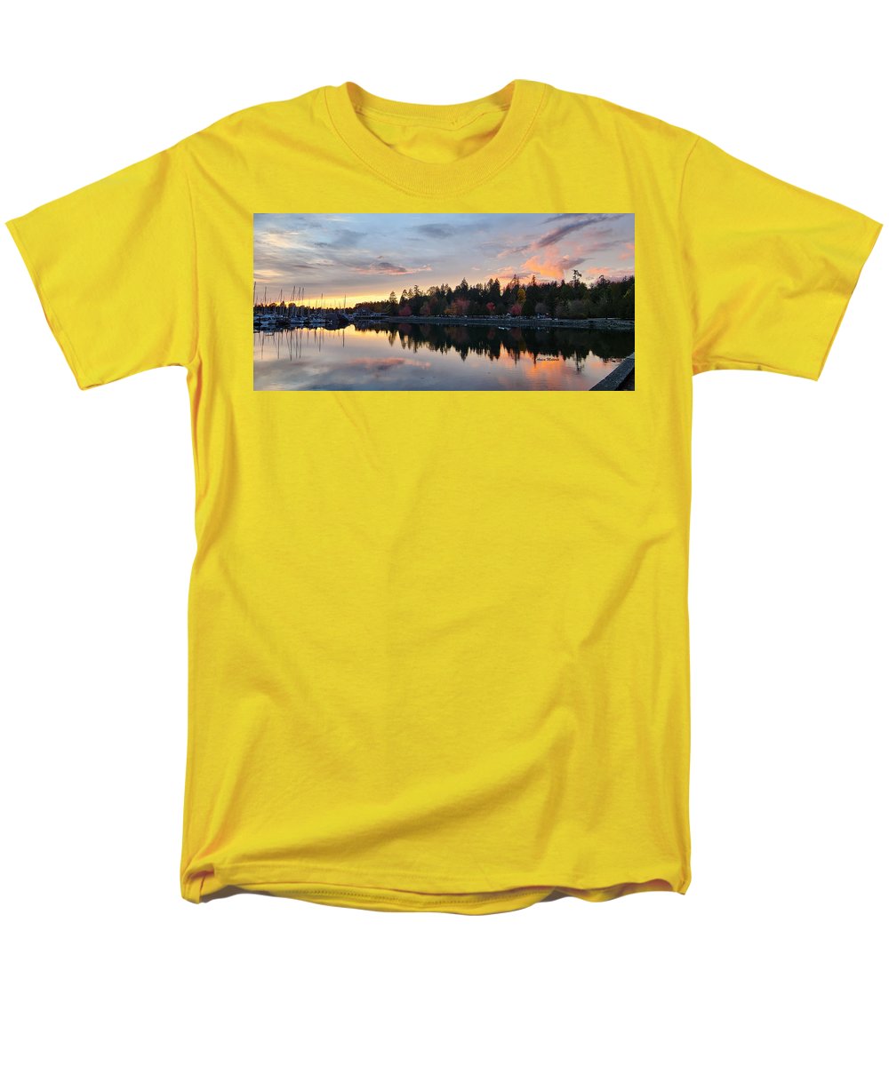 Vancouver Sunset - Men's T-Shirt (Regular Fit) - Customizable