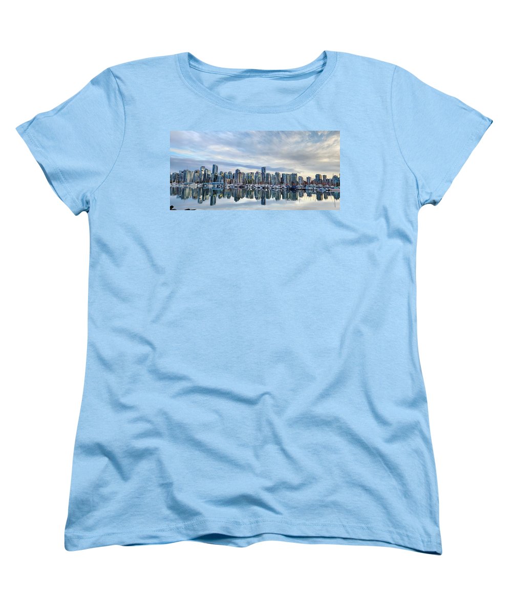 Breathtaking Vancouver - Women's T-Shirt (Standard Fit) - Customizable