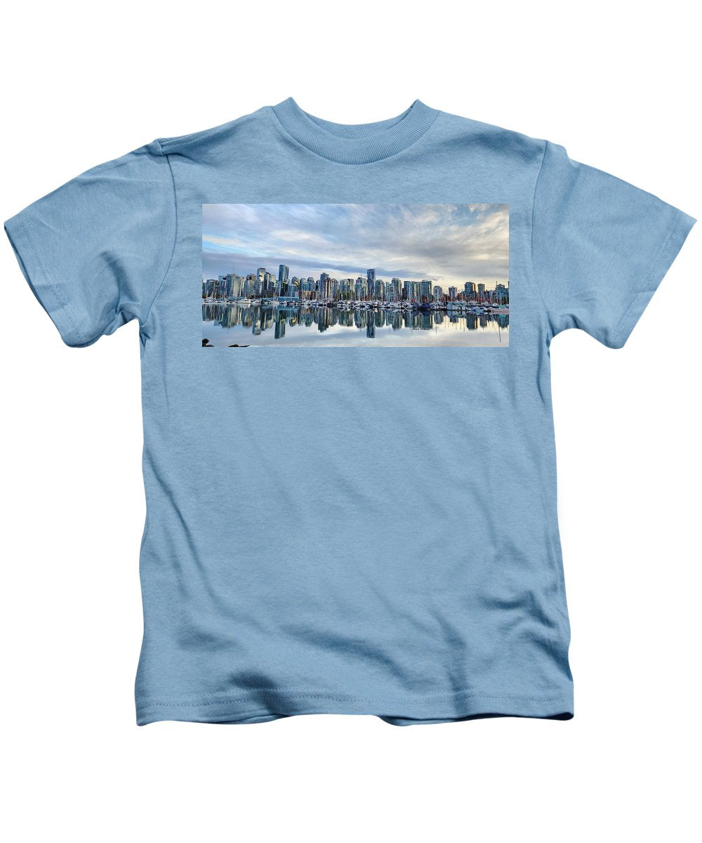 Breathtaking Vancouver - Kids T-Shirt - Customizable