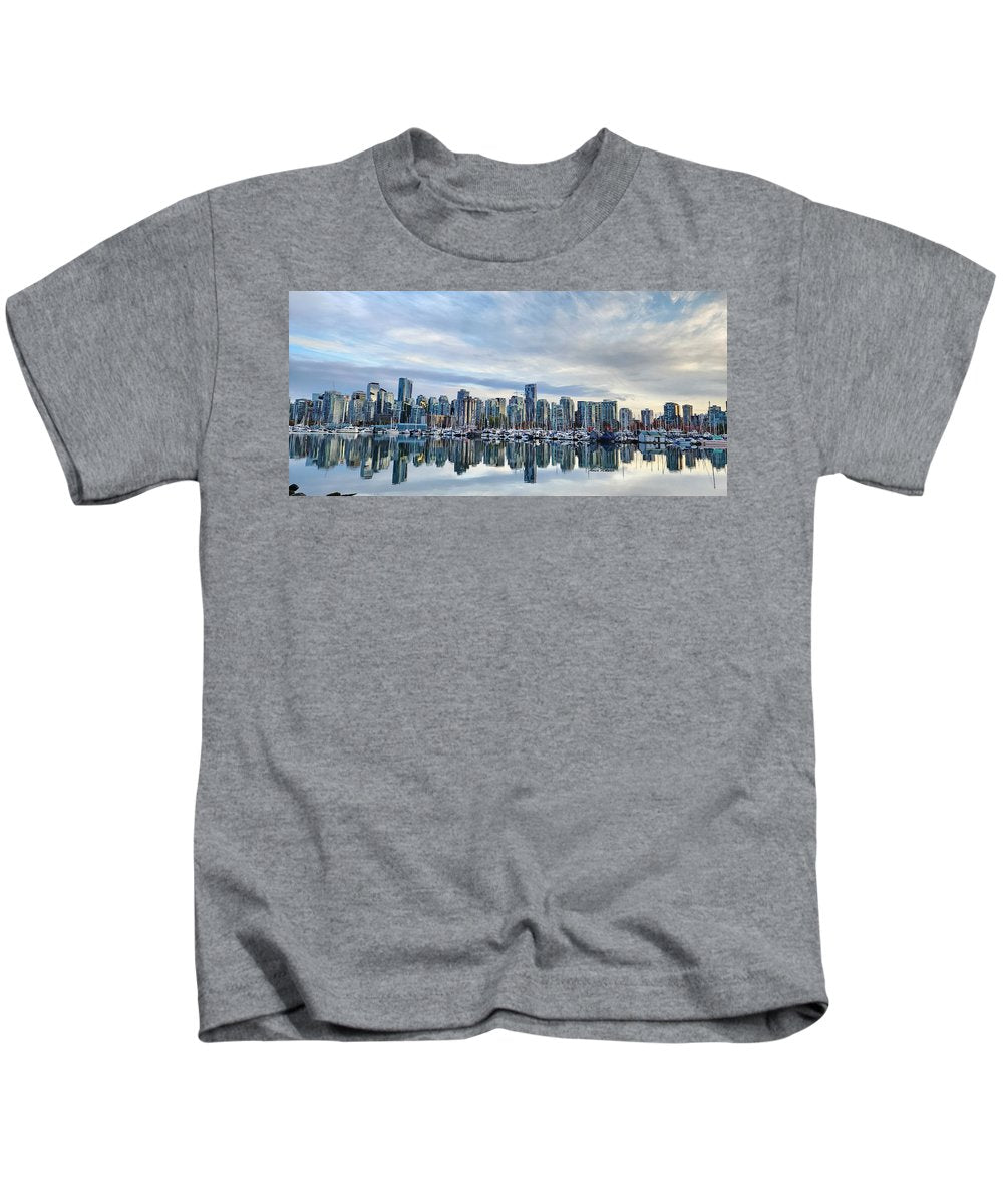 Breathtaking Vancouver - Kids T-Shirt - Customizable