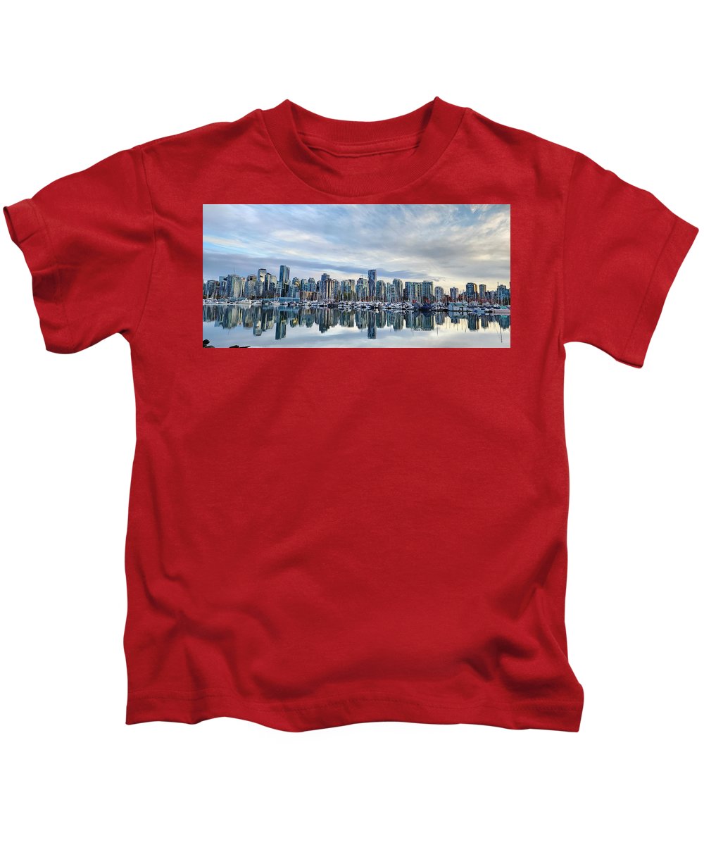 Breathtaking Vancouver - Kids T-Shirt - Customizable