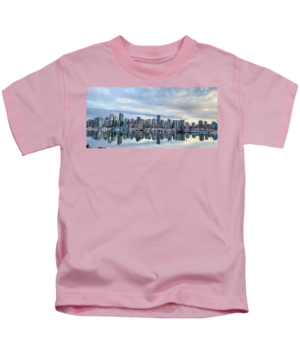 Breathtaking Vancouver - Kids T-Shirt - Customizable