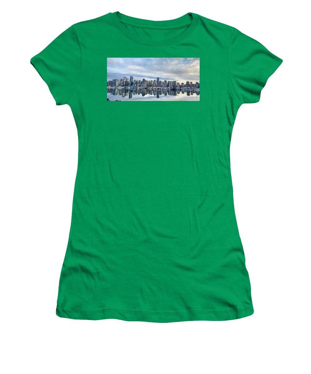 Breathtaking Vancouver - Women's T-Shirt - Customizable