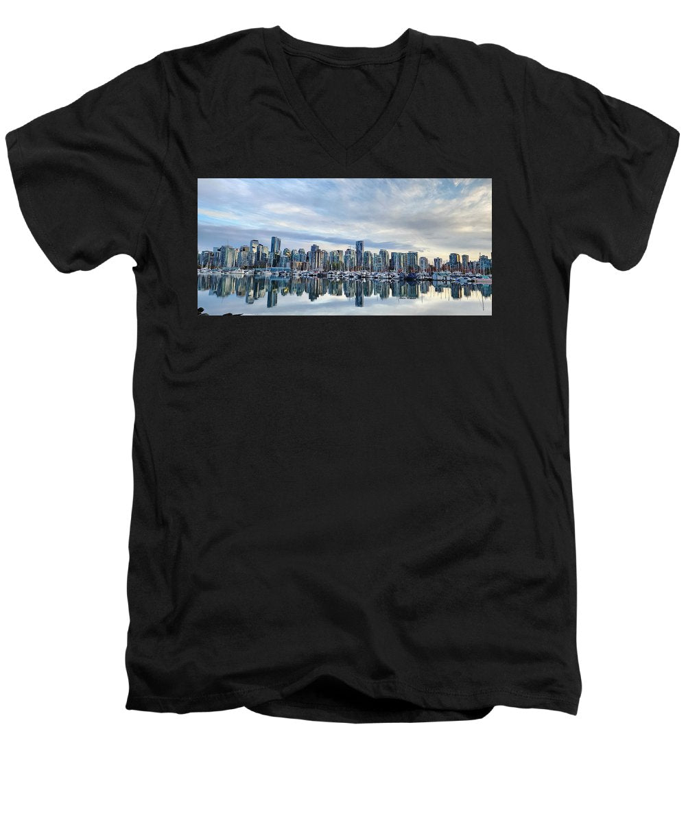 Vancouver à couper le souffle - T-shirt col V pour hommes