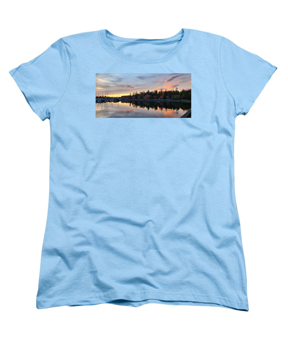 Vancouver Sunset - Women's T-Shirt (Standard Fit) - Customizable